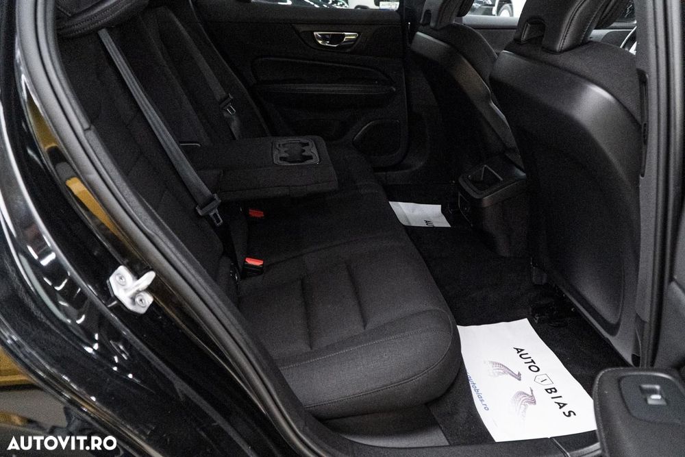 Volvo V60 B4 MHEV AT8 FWD Momentum - 9