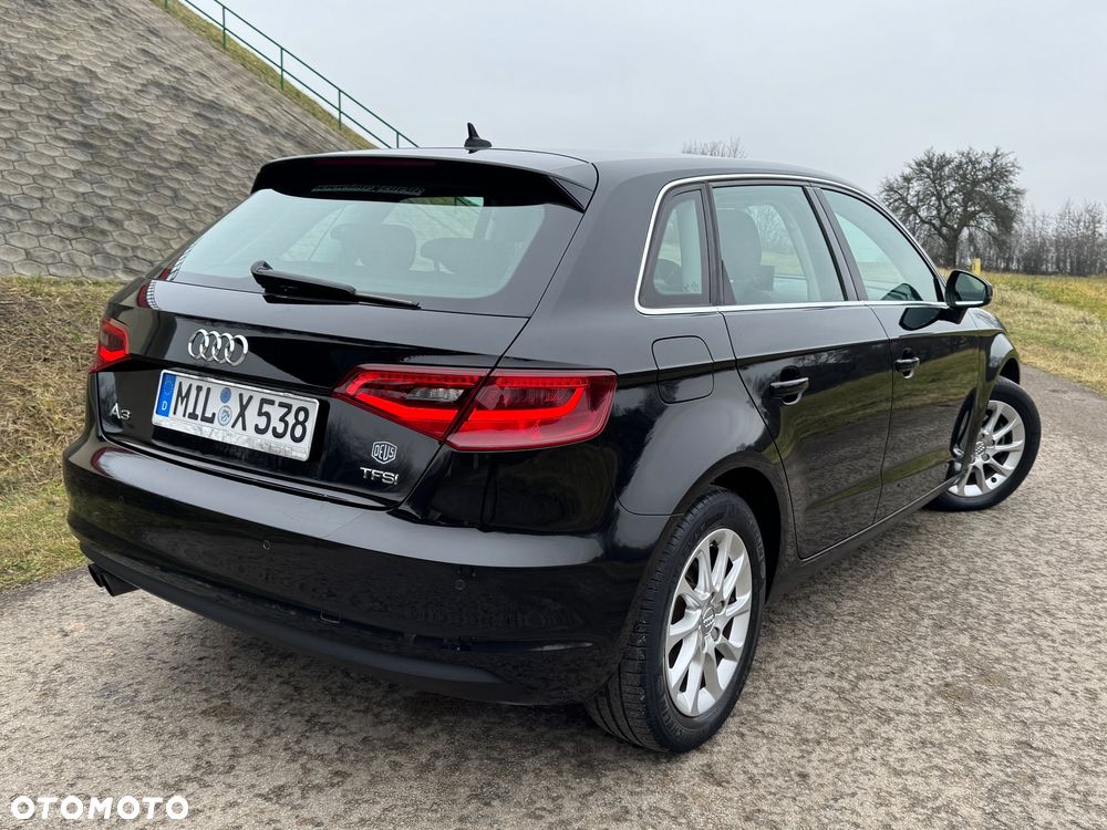 Audi A3 Sportback 1.4 TFSI Ambiente - 14