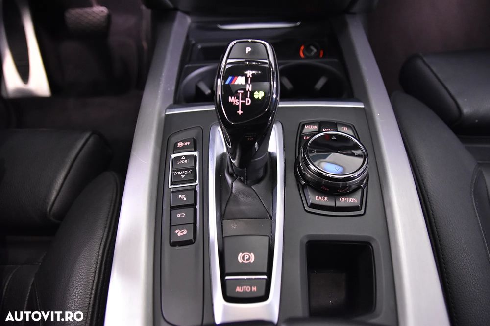 BMW X5 M M50d - 17