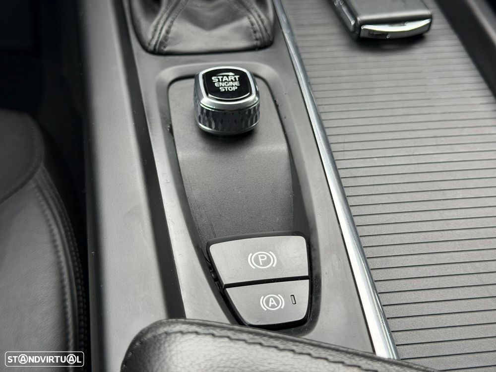 Volvo XC 60 2.0 D4 Momentum Geartronic - 49