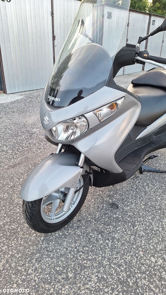 Suzuki Burgman - 20