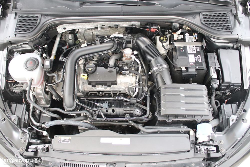 VW Golf 1.0 TSI Life - 23