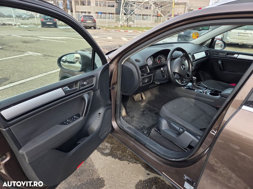 Volkswagen Touareg 3.0 V6 TDI BMT - 9
