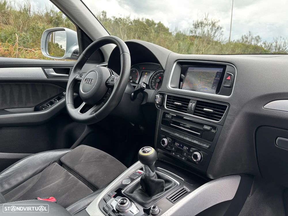 Audi Q5 2.0 TDI Business Line S-line - 24