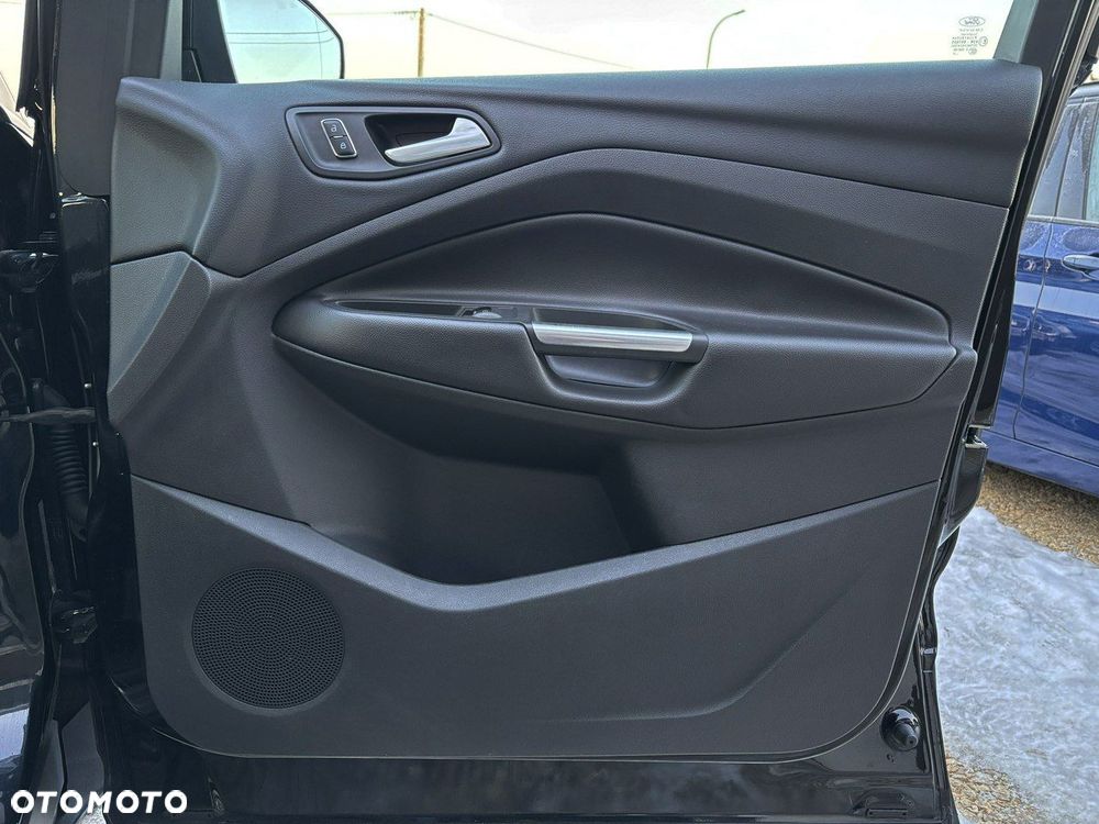 Ford Kuga 2.0 TDCi 4x4 Individual - 28