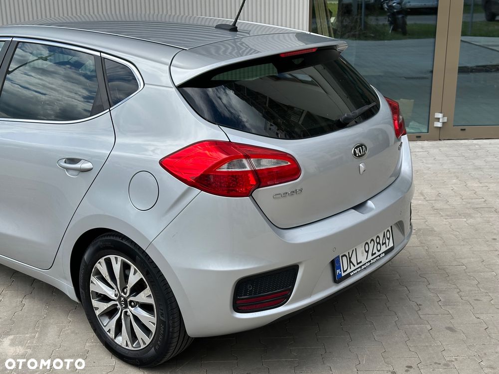 Kia Ceed 1.6 CRDi L Business Line - 17