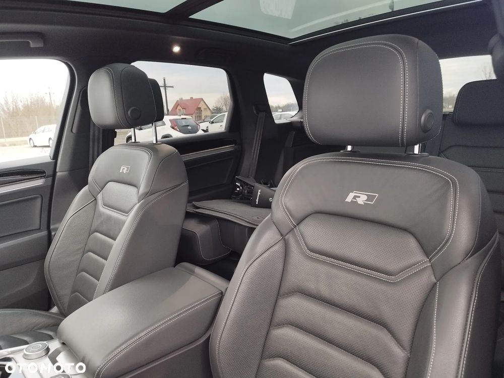Volkswagen Touareg - 33