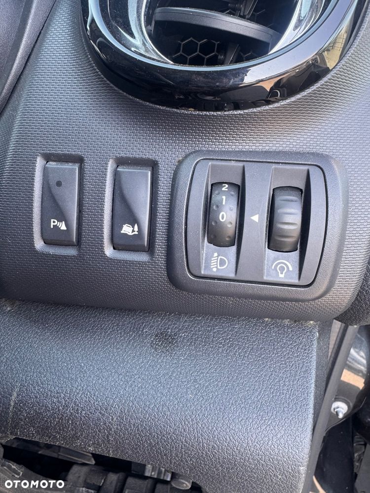 Opel Vivaro Trafic - 27