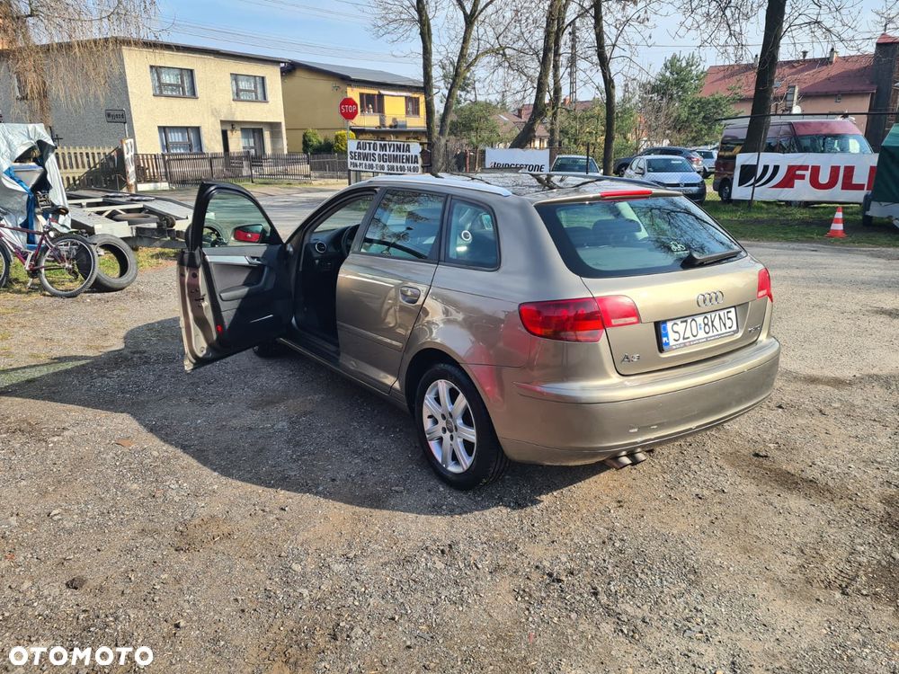 Audi A3 Sportback 1.9 TDI DPF Ambiente - 11