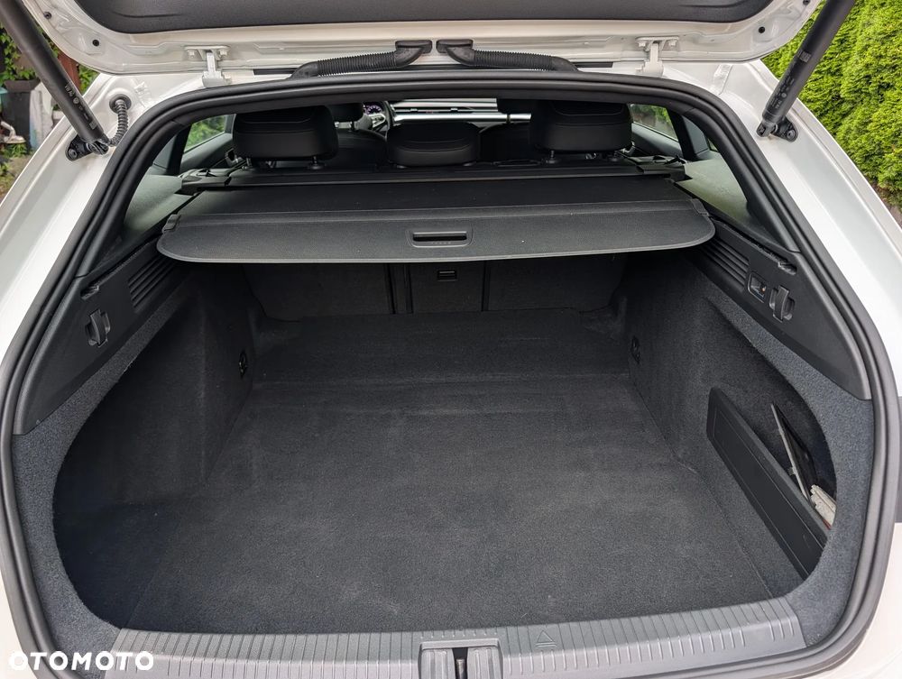 Volkswagen Arteon 2.0 TDI SCR R-Line DSG - 12
