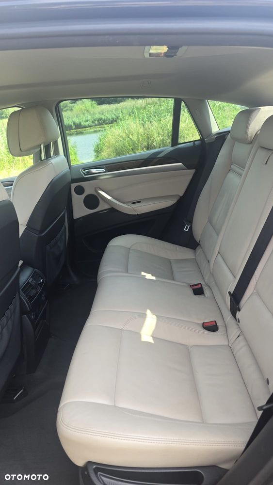 BMW X6 - 22