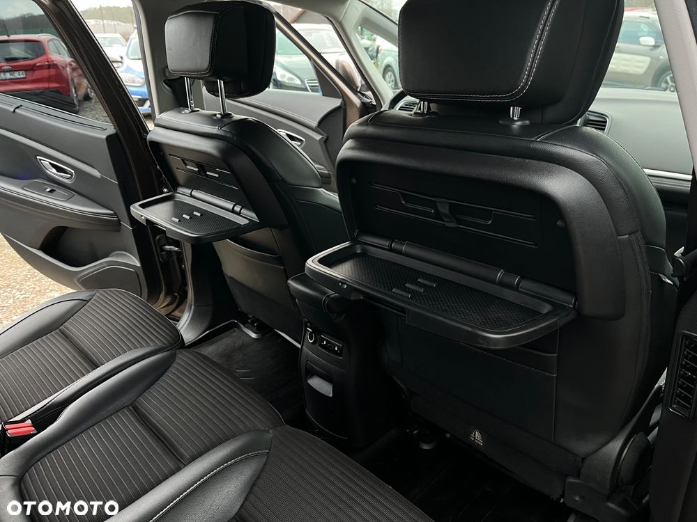Renault Grand Scenic - 30
