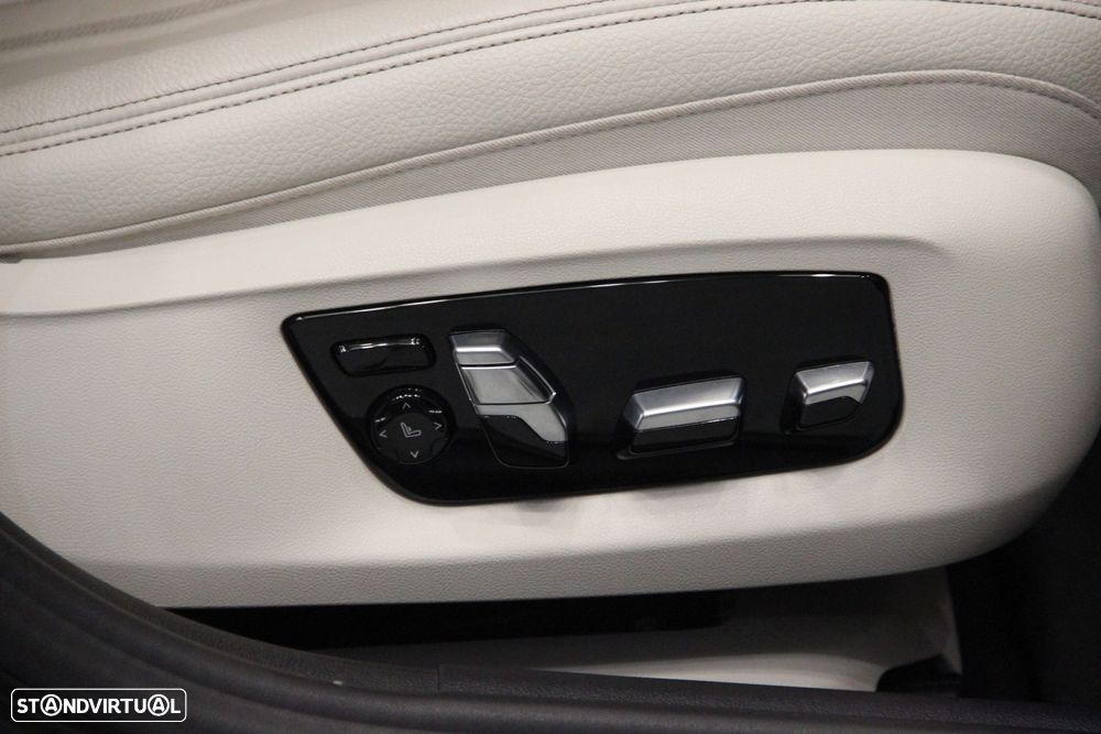 BMW 540 d xDrive Line Luxury Auto - 28