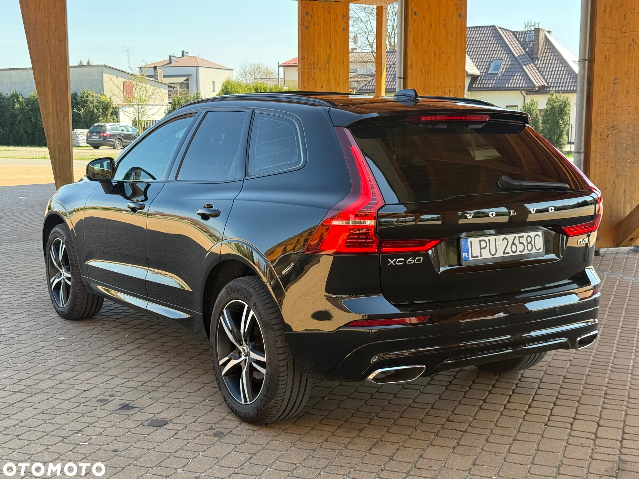 Volvo XC 60 D4 R-Design - 3