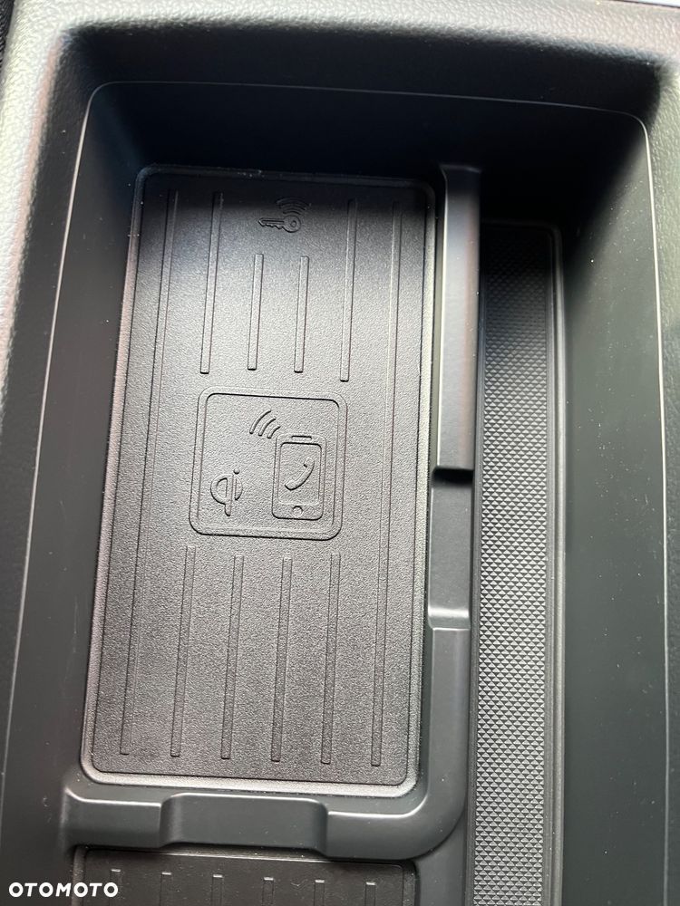 Audi A4 Avant 40 TDI S tronic design - 15