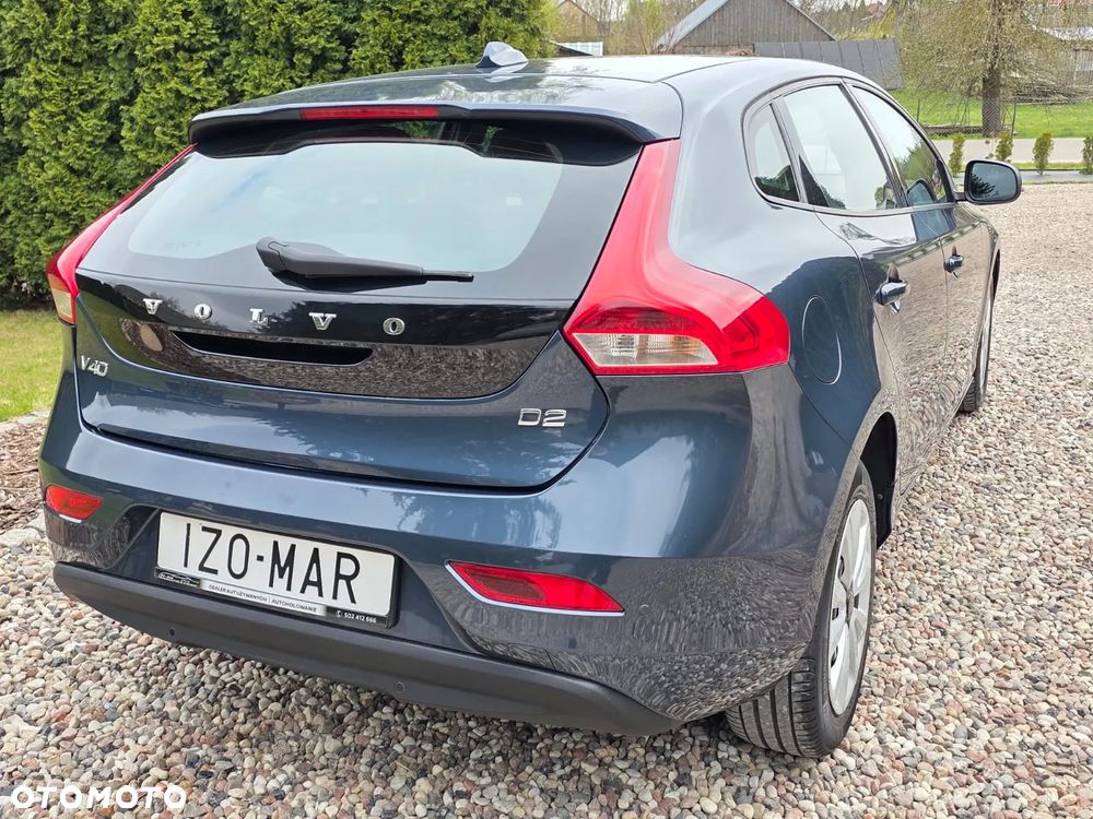 Volvo V40 D2 Momentum - 9