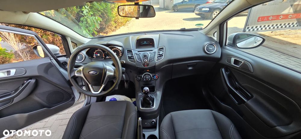 Ford Fiesta 1.25 Platinium X - 36
