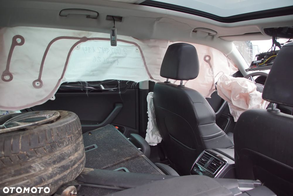 Auto na części - Skoda Superb III 4x4 2.0 TDI 190 KM DFHA SWP LF7M 2018R Silnik Skrzynia Drzwi Błotnik Zderzak Klapa Lampa Lusterko Klamka Szyba Deska Kokpit Sterownik Moduł Czujnik Licznik Wyświetlacz Panel Kierownica - 14