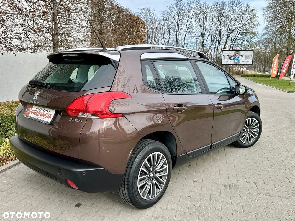 Peugeot 2008 - 10