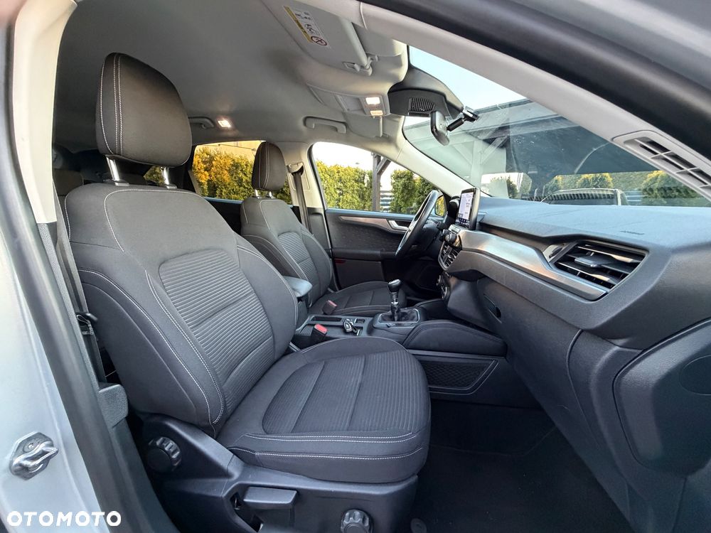 Ford Kuga 2.0 TDCi FWD Titanium - 13