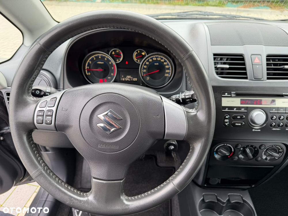 Suzuki SX4 - 16