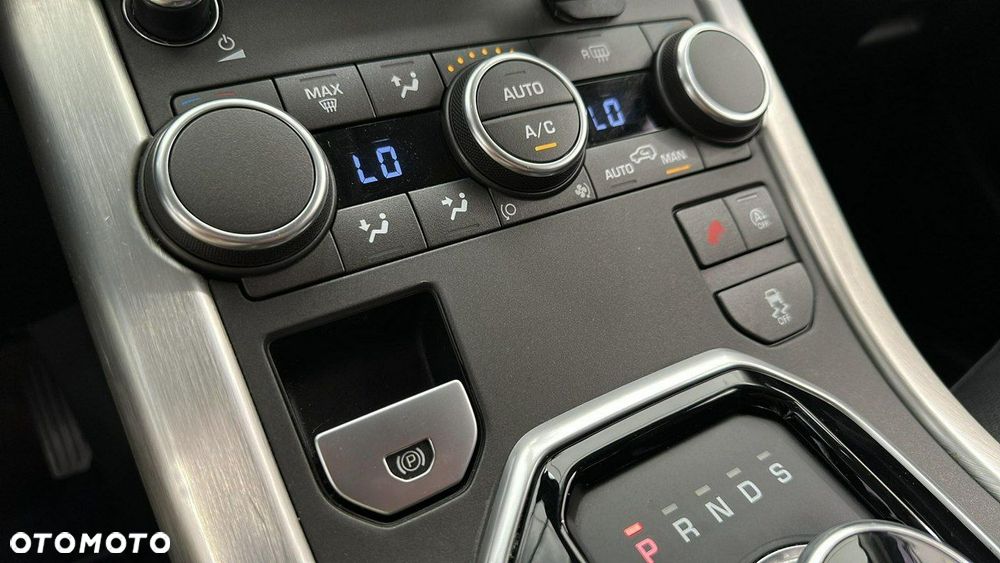 Land Rover Range Rover Evoque - 21