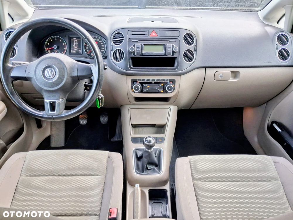Volkswagen Golf Plus - 9