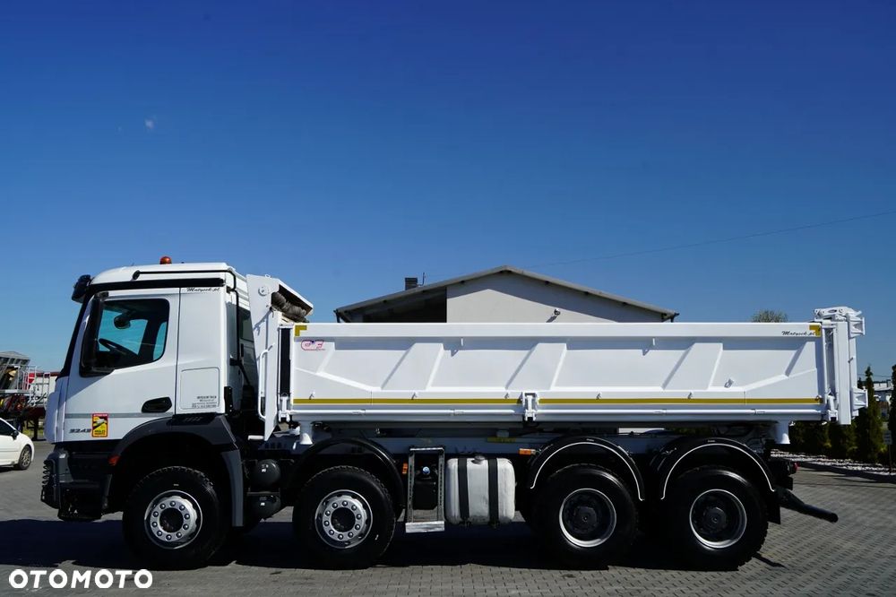 Mercedes-Benz AROCS 3243 / 8x4 / WYWROTKA  DWUSTRONNA 6.1 M / HYDROBURTA / BORDMATIC / AUTOMAT / OPONY 100% / EURO 6 / - 11