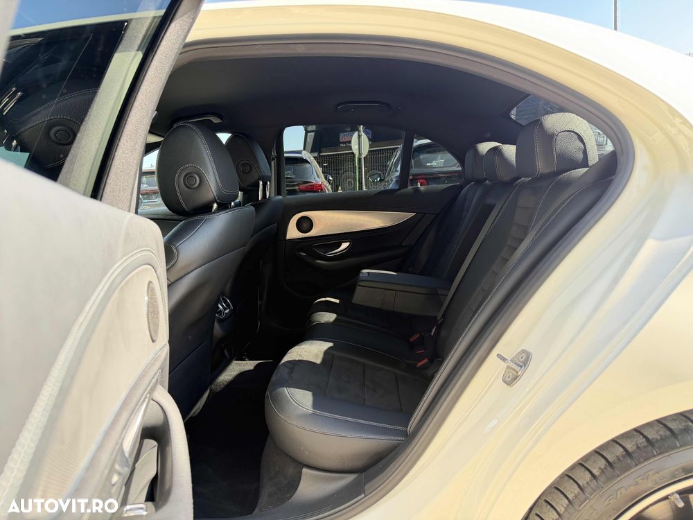Mercedes-Benz E 350e 9G-TRONIC AMG Line - 16