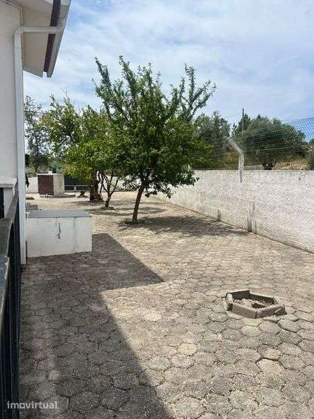 OPORTUNIDADE! Moradia em Parceiros-Leiria - Grande imagem: 4/12