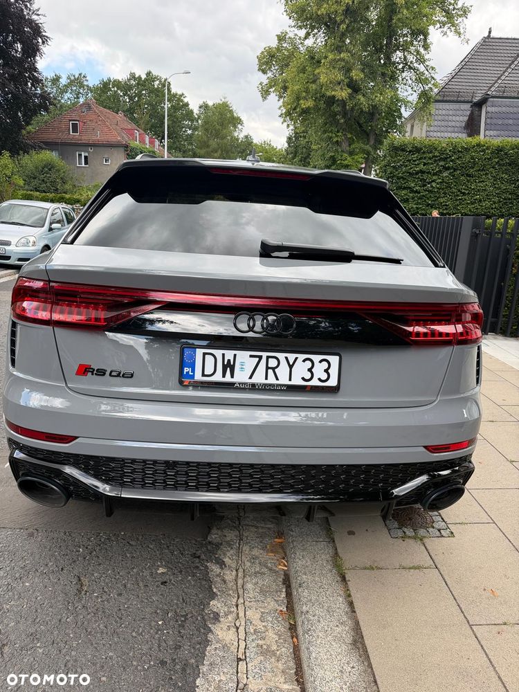 Audi RS Q8 - 8