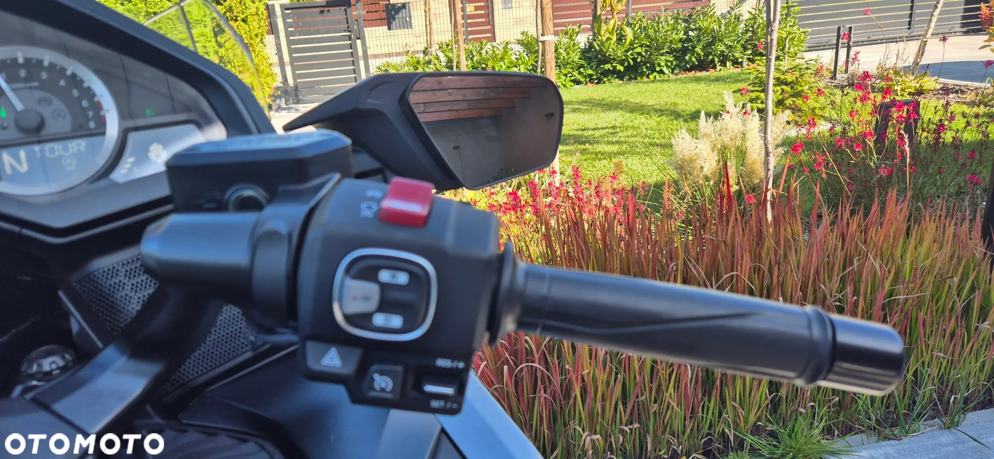 Honda GL - 13