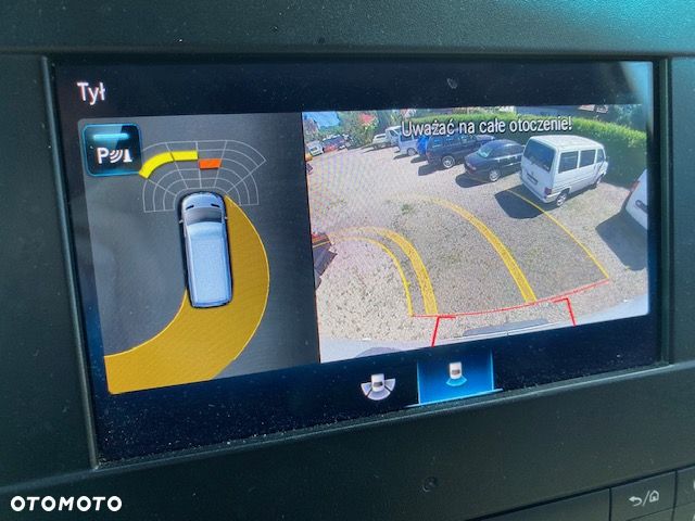 Mercedes-Benz Sprinter - 25