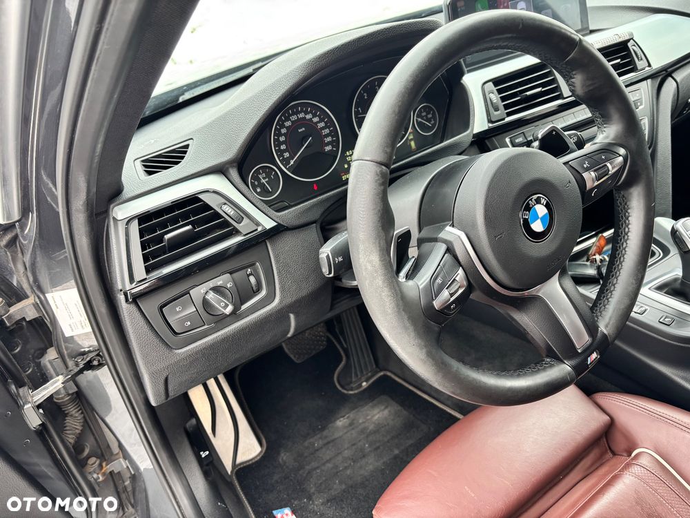 BMW Seria 3 330d xDrive M Sport - 23