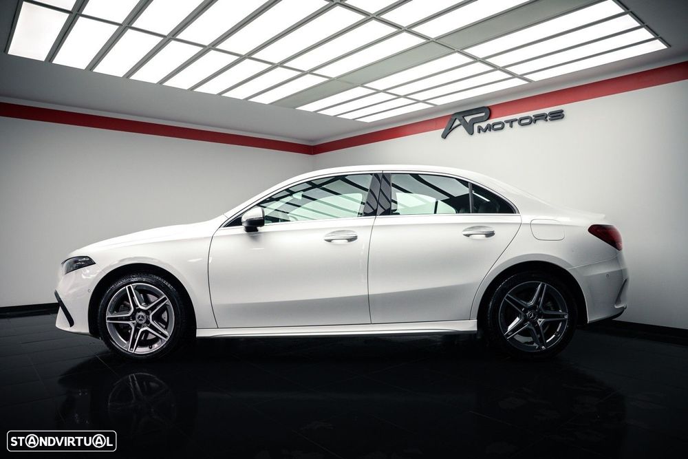 Mercedes-Benz A 250 Limousine e AMG Line - 2