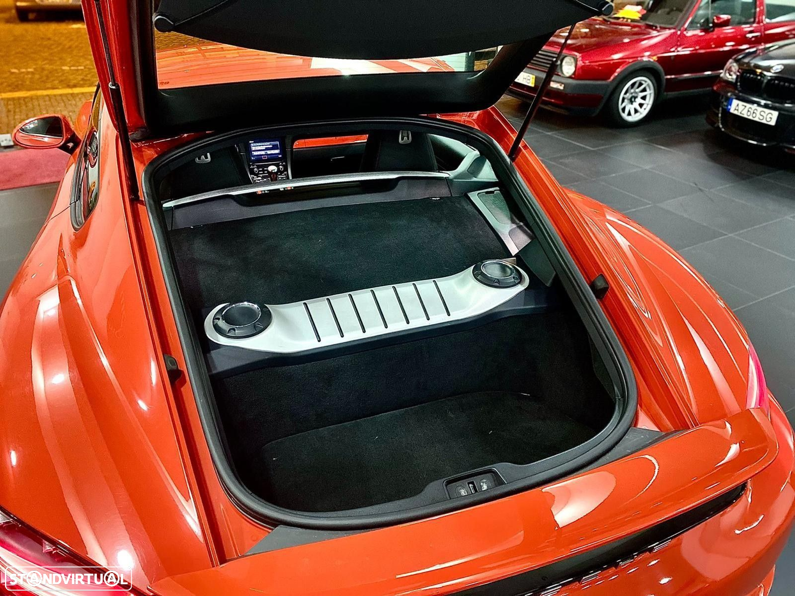 Porsche 718 Cayman 2.0 T - 30