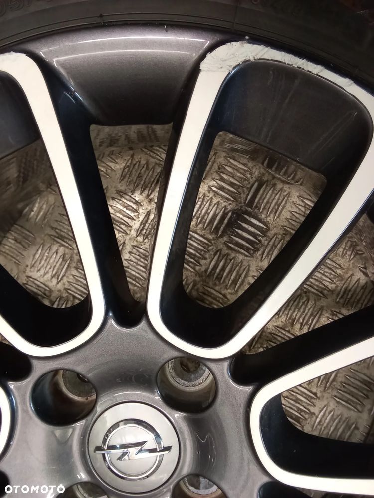 Koła Opel Adam Corsa E D Tigra 7Jx17 et44 4x100 - 8