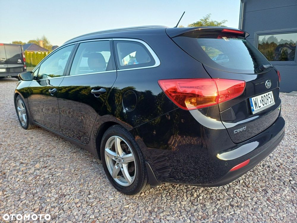 Kia Ceed - 14