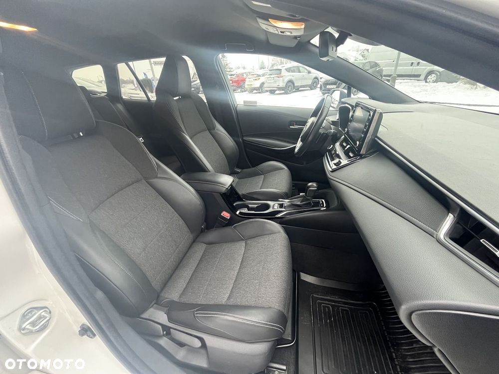 Toyota Corolla 2.0 Hybrid Comfort - 29