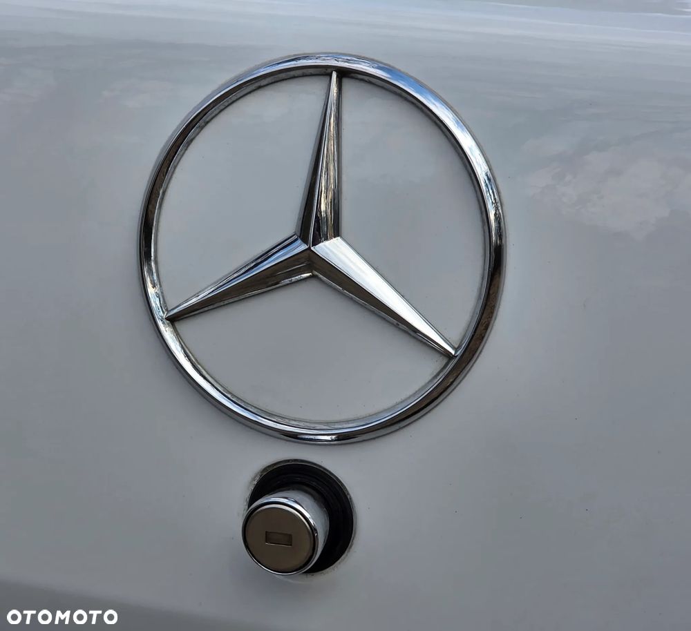 Mercedes-Benz W201 (190) - 16