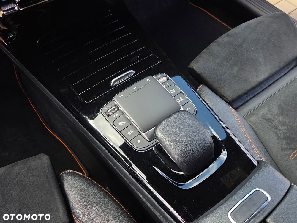 Mercedes-Benz CLA 200 d 8G-DCT Edition 2020 - 36