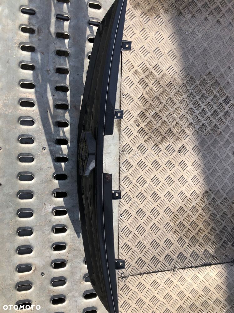 Grill Atrapa Suzuki Vitara II 12-15r 72111-77AK !!! - 3