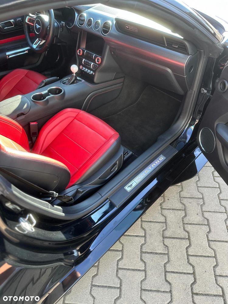 Ford Mustang 5.0 Ti-VCT V8 GT - 26