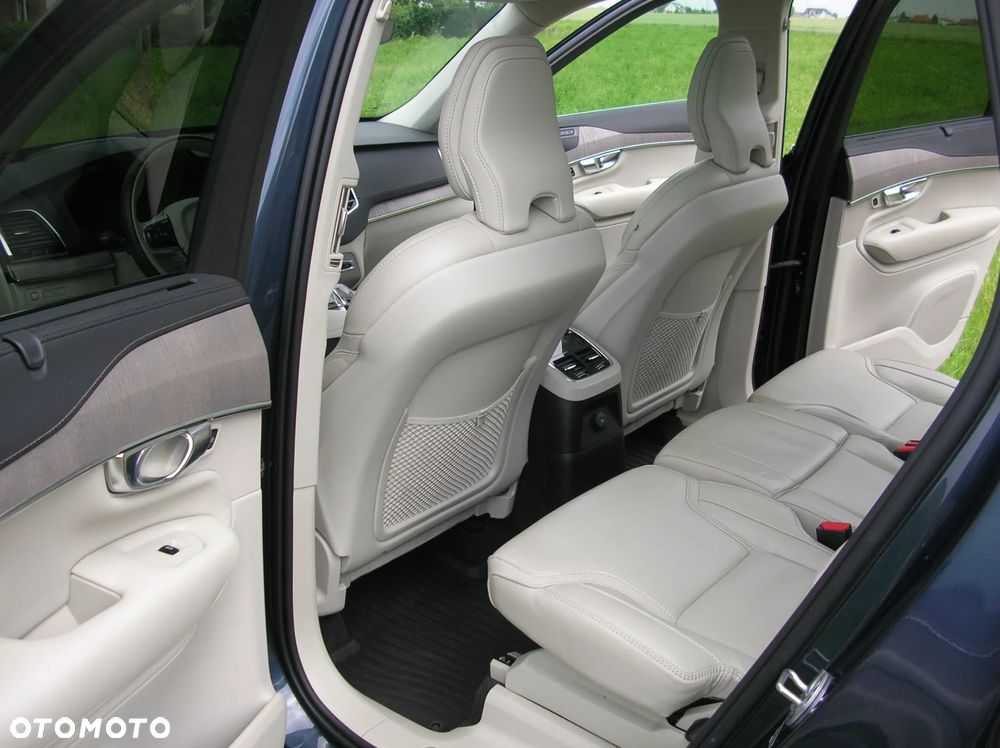 Volvo XC 90 T8 AWD Plug-In Hybrid Ultimate Bright 7os - 23