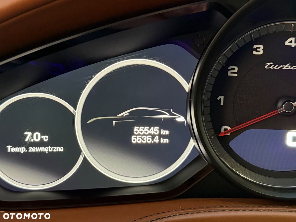 Porsche Panamera Turbo S - 16