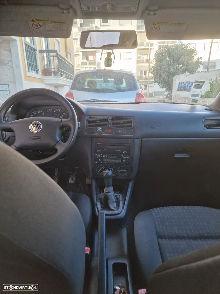 VW Golf - 1