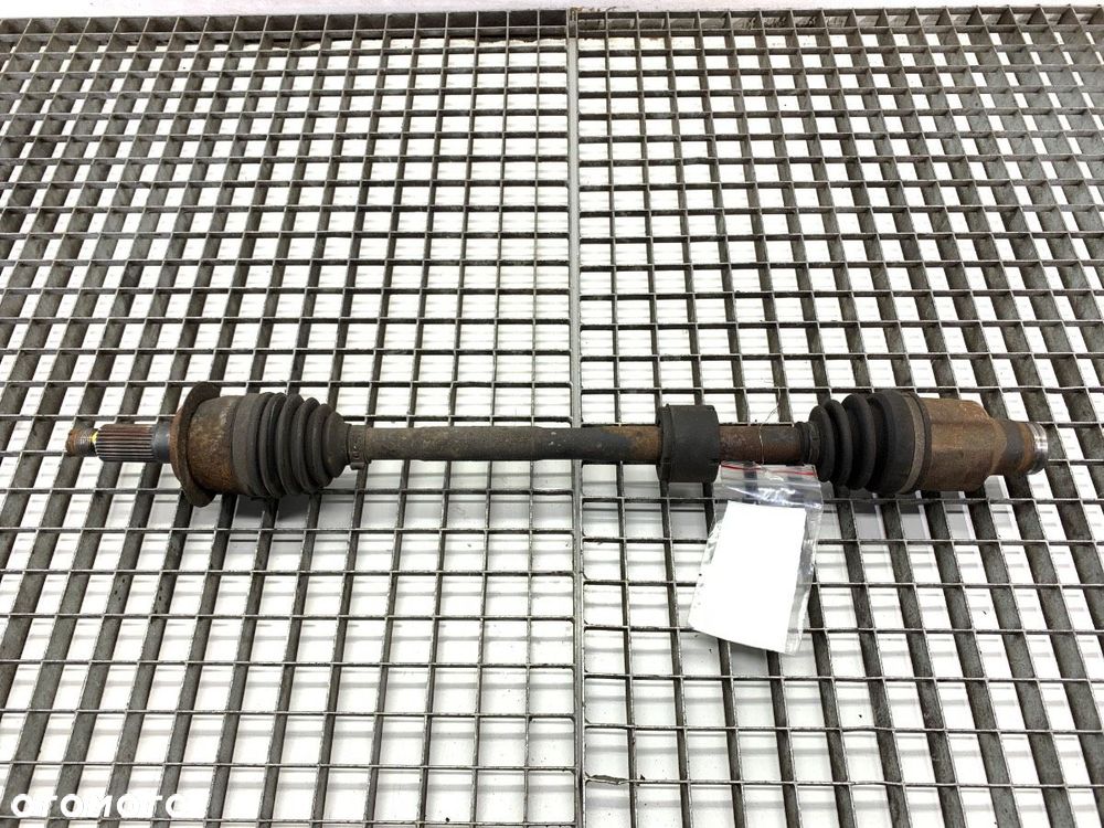 PÓŁOŚ PRAWY PRZÓD  FIAT SEDICI (189_) 2006 - 2014 1.6 16V 88 kW [120 KM] benzyna 2006 - 2014 - 1