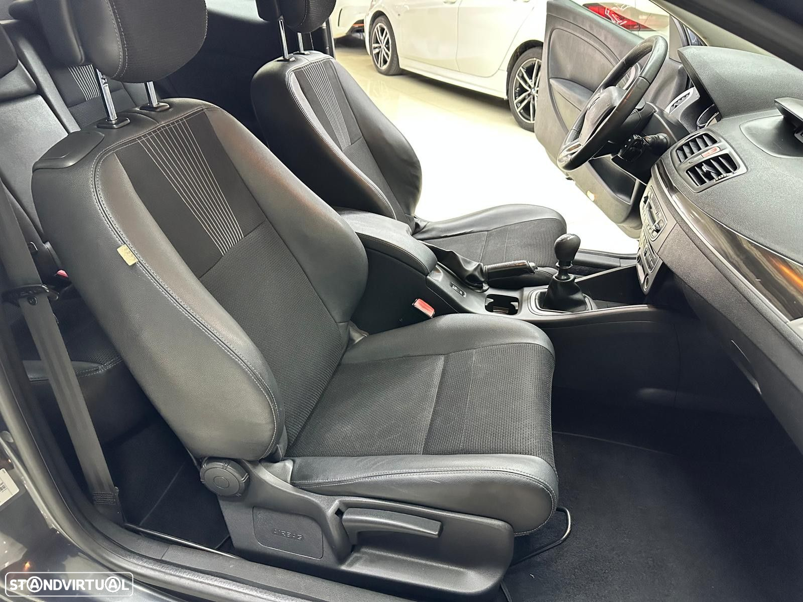 Renault Megane Coupe 1.5 dCi - 16