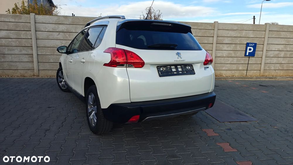 Peugeot 2008 82 e-VTI ETG5 Allure - 6
