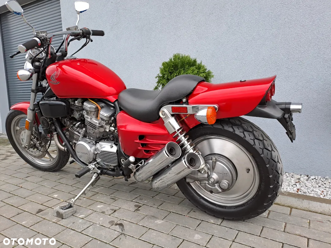 Honda VF - 21